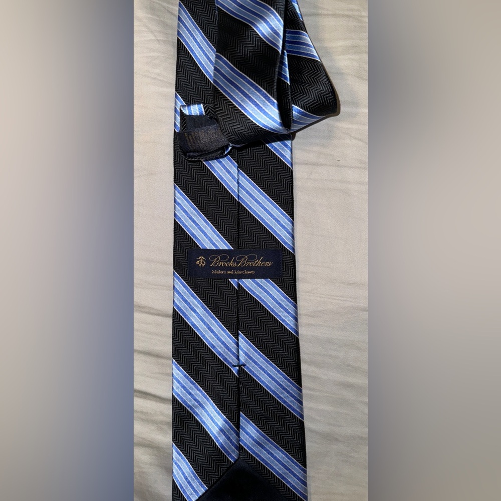 Brooks Brother neck tie